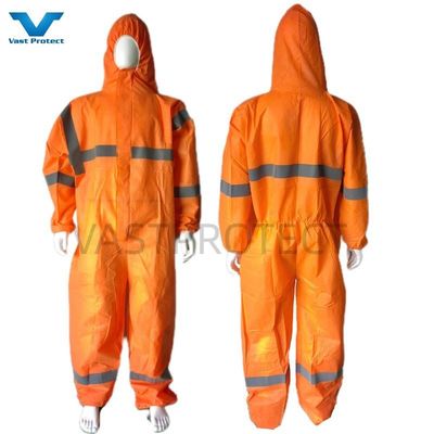 VPT621 산업용 안전용 PPE 방수 흡수 화학용 흰색 일회용 복장