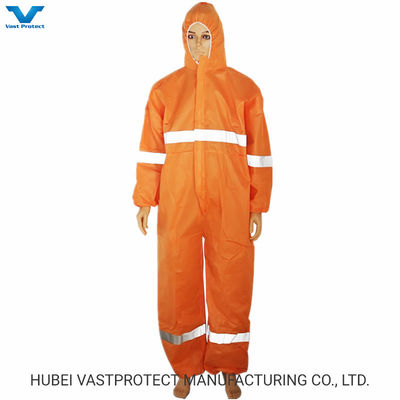40Q PPE 안전 작업 의류에 55000pcs 한 번 사용 가능한 PP 비 직물 코버 워크와 후드 코버 워크