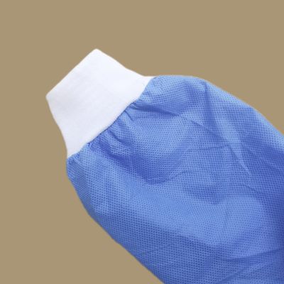 VASTPROTECT-501 비 비균성 격리 드레스 방수 부드러운 호흡 가능한 AAMI 레벨2/3 방문 드레스
